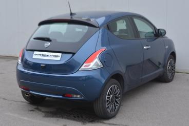 LANCIA CERTIFIED Lancia Ypsilon Iii 2021 1.0 Firefly Hybrid Platino S And S 70cv Usata - City Car Ibrido Blu - Brescia - 2390571_3