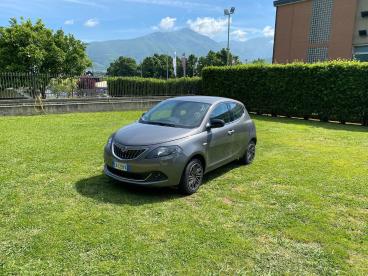 LANCIA CERTIFIED Lancia Ypsilon 1.0 Firefly 70cv S And Amp, Hybrid Gold Usata - City Car Ibrido Grigio - Fisciano - 2390604_1