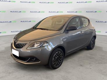 LANCIA CERTIFIED Lancia Ypsilon Iii 2021 1.0 Firefly Hybrid Platino S And S 70cv Usata - City Car Ibrido Grigio - Bari - 2390610_1