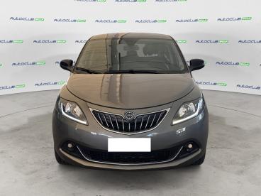 LANCIA CERTIFIED Lancia Ypsilon Iii 2021 1.0 Firefly Hybrid Platino S And S 70cv Usata - City Car Ibrido Grigio - Bari - 2390610_2