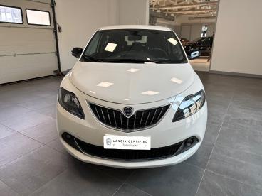 LANCIA CERTIFIED Lancia Ypsilon 1.0 Firefly 70cv Hybrid Platino Usata - City Car Ibrido Bianco - Roma - 2390723_2