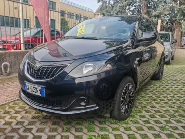 LANCIA CERTIFIED Lancia Ypsilon 1.0 Firefly 5 Porte S And S Hybrid Gold Usata - City Car Ibrido Nero - Grugliasco - 2391246_2