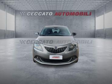 LANCIA CERTIFIED Lancia Ypsilon 1.0 Firefly Hybrid Gold S And S 70cv 5p.ti Usata - City Car Ibrido Grigio - Bassano Del Grappa - 2391652_4