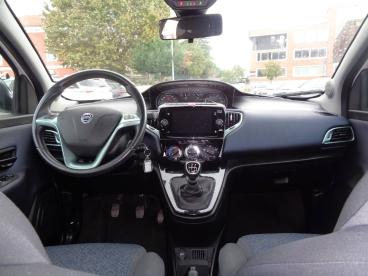 LANCIA CERTIFIED Lancia Ypsilon 1.0 Firefly 70 Cv Start And Amp,stop Hybrid Gold Usata - City Car Ibrido Bianco - Fisciano - 2391678_5