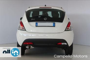 LANCIA CERTIFIED Lancia Ypsilon 1.2 Gpl Ecochic Elefantino Blu Usata - City Car  Bianco - Mirano - 2391978_4