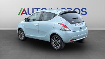LANCIA CERTIFIED Lancia Ypsilon Iii 2021 1.0 Firefly Hybrid Gold Plus S And S 70cv Usata - City Car Ibrido Verde - Torino - 2392486_3