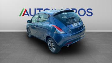 LANCIA CERTIFIED Lancia Ypsilon Iii 2021 1.0 Firefly Hybrid Gold Plus S And S 70cv Usata - City Car Ibrido Blu - Torino - 2392487_3