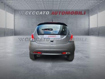 LANCIA CERTIFIED Lancia Ypsilon 1.0 Firefly Hybrid Platino S And S 70cv Usata - City Car Ibrido Grigio - Bassano Del Grappa - 2393029_5