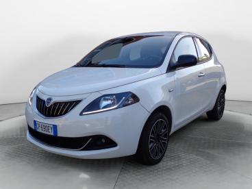 LANCIA CERTIFIED Lancia Ypsilon 1.0 Firefly 70 Cv Start And Amp,stop Hybrid Gold Usata - City Car Ibrido Bianco - Fisciano - 2393053_1