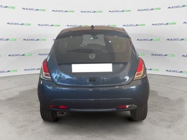 LANCIA CERTIFIED Lancia Ypsilon Iii 2021 1.0 Firefly Hybrid Platino S And S 70cv Usata - City Car Ibrido Blu - Bari - 2393066_5