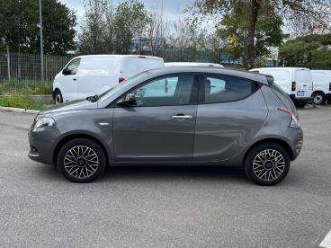 LANCIA CERTIFIED Lancia Ypsilon 1.0 Firefly 70cv Hybrid Platino Usata - City Car Ibrido Grigio - Roma - 2393215_4