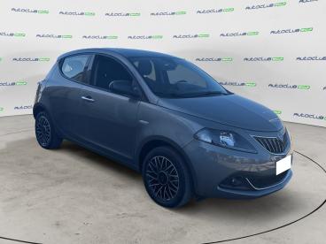 LANCIA CERTIFIED Lancia Ypsilon Iii 2021 1.0 Firefly Hybrid Platino S And S 70cv Usata - City Car Ibrido Grigio - Bari - 2393394_3