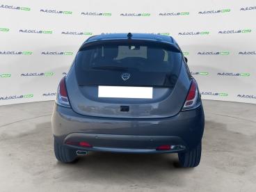 LANCIA CERTIFIED Lancia Ypsilon Iii 2021 1.0 Firefly Hybrid Platino S And S 70cv Usata - City Car Ibrido Grigio - Bari - 2393394_5