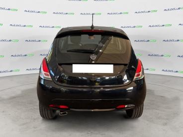 LANCIA CERTIFIED Lancia Ypsilon Iii 2021 1.0 Firefly Hybrid Platino S And S 70cv Usata - City Car Ibrido Nero - Bari - 2393395_5