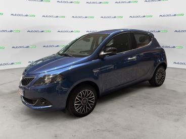 LANCIA CERTIFIED Lancia Ypsilon Iii 2021 1.0 Firefly Hybrid Platino S And S 70cv Usata - City Car Ibrido Blu - Bari - 2393396_1