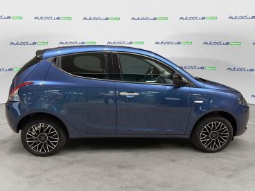 LANCIA CERTIFIED Lancia Ypsilon Iii 2021 1.0 Firefly Hybrid Platino S And S 70cv Usata - City Car Ibrido Blu - Bari - 2393396_4