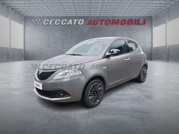 LANCIA CERTIFIED Lancia Ypsilon 1.0 Firefly Hybrid Silver Plus S And S 70cv Usata - City Car Ibrido Grigio - Bassano Del Grappa - 2393740_1