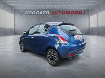 LANCIA CERTIFIED Lancia Ypsilon 1.0 Firefly Hybrid Gold Plus S And S 70cv 5p.ti Usata - City Car Ibrido Blu - Bassano Del Grappa - 2393741_3