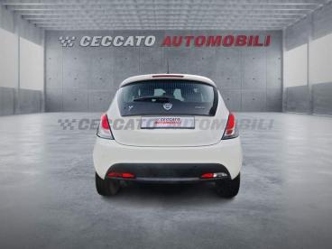 LANCIA CERTIFIED Lancia Ypsilon 1.0 Firefly Hybrid Silver S And S 70cv 5p.ti Usata - City Car Ibrido Bianco - Bassano Del Grappa - 2393742_5