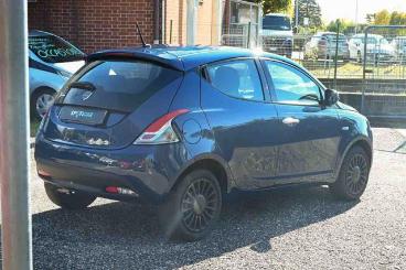 LANCIA CERTIFIED Lancia Ypsilon 1.0 Firefly 5 Porte S And S Hybrid Silver Plus Usata - City Car Ibrido Blu - Carmagnola - 2394010_5