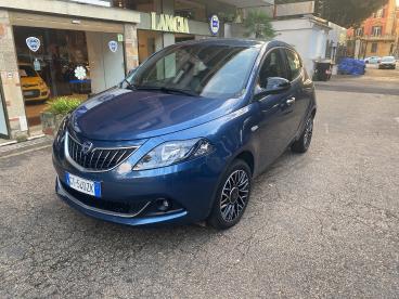 LANCIA CERTIFIED Lancia Ypsilon New 5 Porte My24 1.0 Firefly 70 Cvstart And Stop H Usata - City Car Ibrido Blu - Roma - 2394042_2