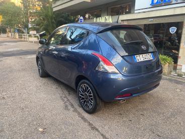LANCIA CERTIFIED Lancia Ypsilon New 5 Porte My24 1.0 Firefly 70 Cvstart And Stop H Usata - City Car Ibrido Blu - Roma - 2394042_4