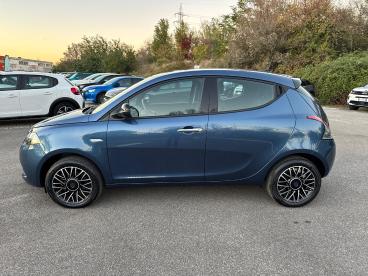 LANCIA CERTIFIED Lancia Ypsilon 1.0 Firefly 70cv Hybrid Platino Usata - City Car Ibrido Blu - Roma - 2394320_4