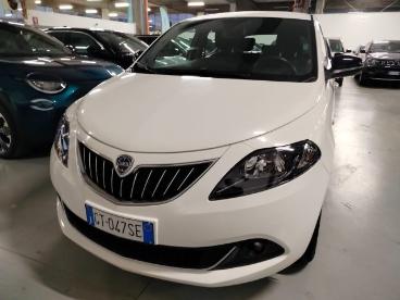 LANCIA CERTIFIED Lancia Ypsilon  Usata - City Car Ibrido Bianco - Cesena - 2394785_2