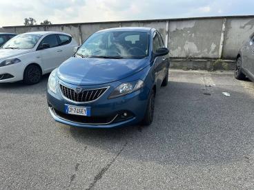 LANCIA CERTIFIED Lancia Ypsilon 1.0 Firefly 70 Cv Start And Amp,stop Hybrid Gold Usata - City Car Ibrido Blu - Fisciano - 2394793_1