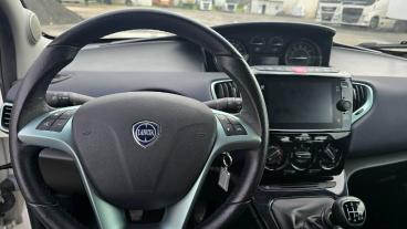 LANCIA CERTIFIED Lancia Ypsilon 1.0 Firefly 70cv S And Amp,s Hybrid Gold Usata - City Car Ibrido Bianco - Fisciano - 2394799_5