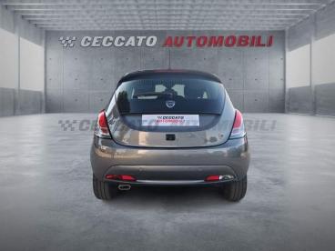 LANCIA CERTIFIED Lancia Ypsilon 1.0 Firefly Hybrid Platino S And S 70cv Usata - City Car Ibrido Grigio - Bassano Del Grappa - 2395396_5