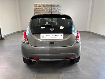 LANCIA CERTIFIED Lancia Ypsilon 1.0 Firefly 70cv Hybrid Platino Usata - City Car Ibrido Grigio - Roma - 2396095_5
