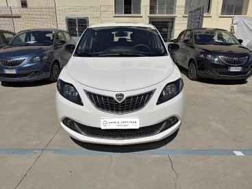 LANCIA CERTIFIED Lancia Ypsilon 1.0 Firefly 70cv Hybrid Platino Usata - City Car Ibrido Bianco - Palermo - 2396096_2