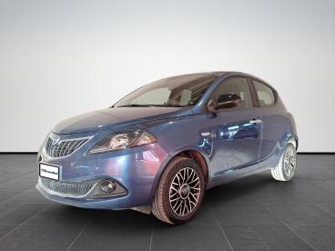 LANCIA CERTIFIED Lancia Ypsilon 1.0 Firefly Hybrid Platino S And S 70cv Usata - City Car Ibrido Blu - Pistoia - 2396520_1