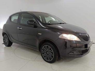 SPOTICAR Lancia Ypsilon 1.0 Firefly Hybrid Gold Plus S&s 70cv 5p.ti Usata - City Car Benzina Nero - Rimini - 1202396582_3
