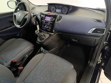 SPOTICAR Lancia Ypsilon 1.0 Firefly Hybrid Gold Plus S&s 70cv 5p.ti Usata - City Car Benzina Nero - Rimini - 1202396582_5