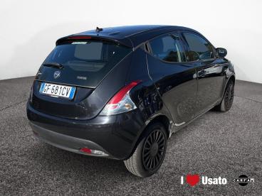 LANCIA CERTIFIED Lancia Ypsilon Iii 2015 1.0 Hybrid Silver S And S 70cv Usata - City Car Ibrido Nero - Roma - 2397636_3