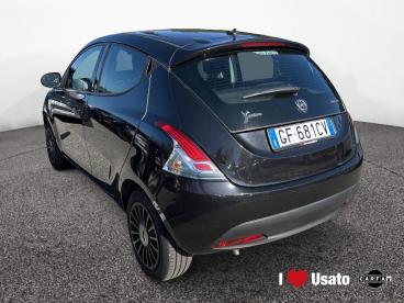 LANCIA CERTIFIED Lancia Ypsilon Iii 2015 1.0 Hybrid Silver S And S 70cv Usata - City Car Ibrido Nero - Roma - 2397636_4