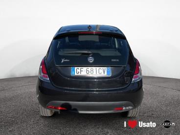 LANCIA CERTIFIED Lancia Ypsilon Iii 2015 1.0 Hybrid Silver S And S 70cv Usata - City Car Ibrido Nero - Roma - 2397636_5