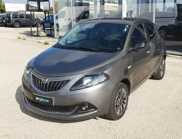 LANCIA CERTIFIED Lancia Ypsilon 1.2 69 Cv 5 Porte Gpl Gold Plus Usata - City Car Gpl Grigio - Foggia - 2397651_3