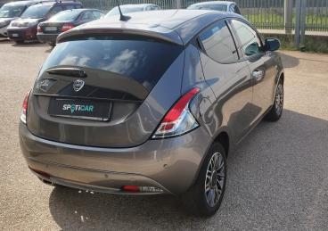 LANCIA CERTIFIED Lancia Ypsilon 1.2 69 Cv 5 Porte Gpl Gold Plus Usata - City Car Gpl Grigio - Foggia - 2397651_4