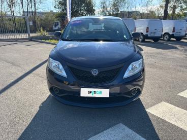 LANCIA CERTIFIED Lancia Ypsilon 1.0 70cv Firefly Hybrid S&s Silver Usata - City Car Ibrido Blu - Roma - 2398220_2