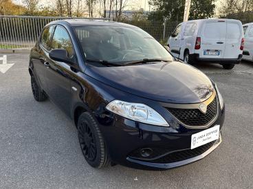 LANCIA CERTIFIED Lancia Ypsilon 1.0 70cv Firefly Hybrid S&s Silver Usata - City Car Ibrido Blu - Roma - 2398222_3