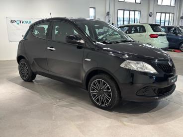 LANCIA CERTIFIED Lancia Ypsilon 1.0 Firefly 5 Porte S And S Hybrid Usata - City Car Ibrido Nero - Bologna - 2398406_3