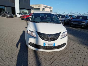 LANCIA CERTIFIED Lancia Ypsilon 1.0 Firefly 5 Porte S And S Hybrid Oro Usata - City Car Ibrido Bianco - Spinetta Marengo - 2398761_2