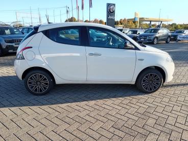 LANCIA CERTIFIED Lancia Ypsilon 1.0 Firefly 5 Porte S And S Hybrid Oro Usata - City Car Ibrido Bianco - Spinetta Marengo - 2398761_4