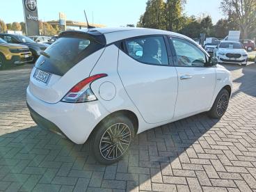 LANCIA CERTIFIED Lancia Ypsilon 1.0 Firefly 5 Porte S And S Hybrid Oro Usata - City Car Ibrido Bianco - Spinetta Marengo - 2398761_5