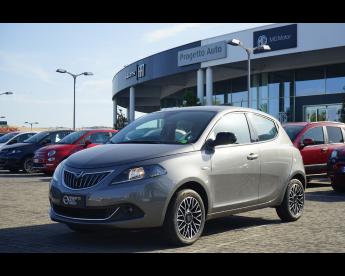 LANCIA CERTIFIED Lancia Ypsilon 3&ordf; Serie 1.0 Firefly 5 Porte S And S Hybrid Gold Usata - City Car Ibrido Grigio - Pineto - 2399191_1