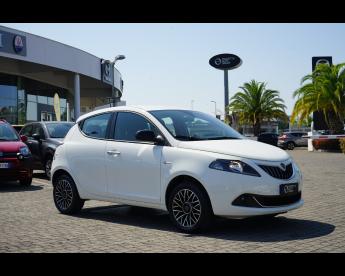 LANCIA CERTIFIED Lancia Ypsilon 3ª Serie 1.0 Firefly 5 Porte S And S Hybrid Oro Usata - City Car Ibrido Bianco - Pineto - 2399192_3