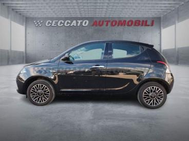 LANCIA CERTIFIED Lancia Ypsilon 1.0 Firefly Hybrid Platino S And S 70cv Usata - City Car Ibrido Nero - Bassano Del Grappa - 2400048_2